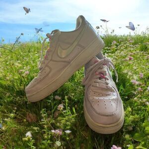 Nike Air Force 1 Low light pink iridescent